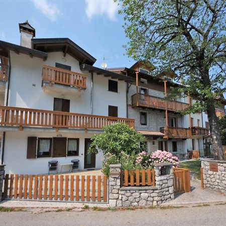 Apartment Albergo Diffuso - Cjasa De Pagnocca-1 By Interhome Барчис Екстериор снимка